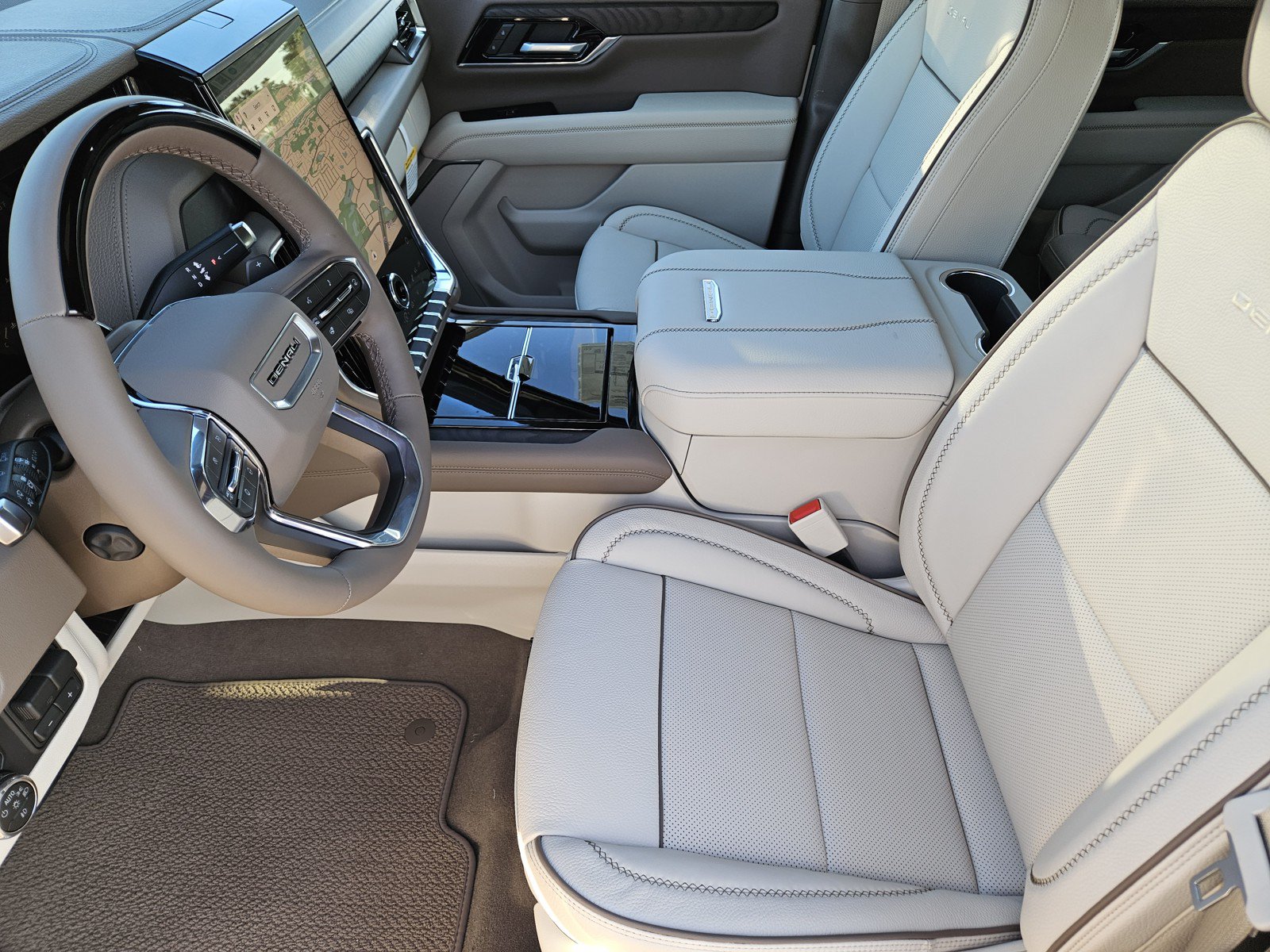 New 2027 GMC Yukon Denali w/ Denali Reserve Package AWD/4WD image 9