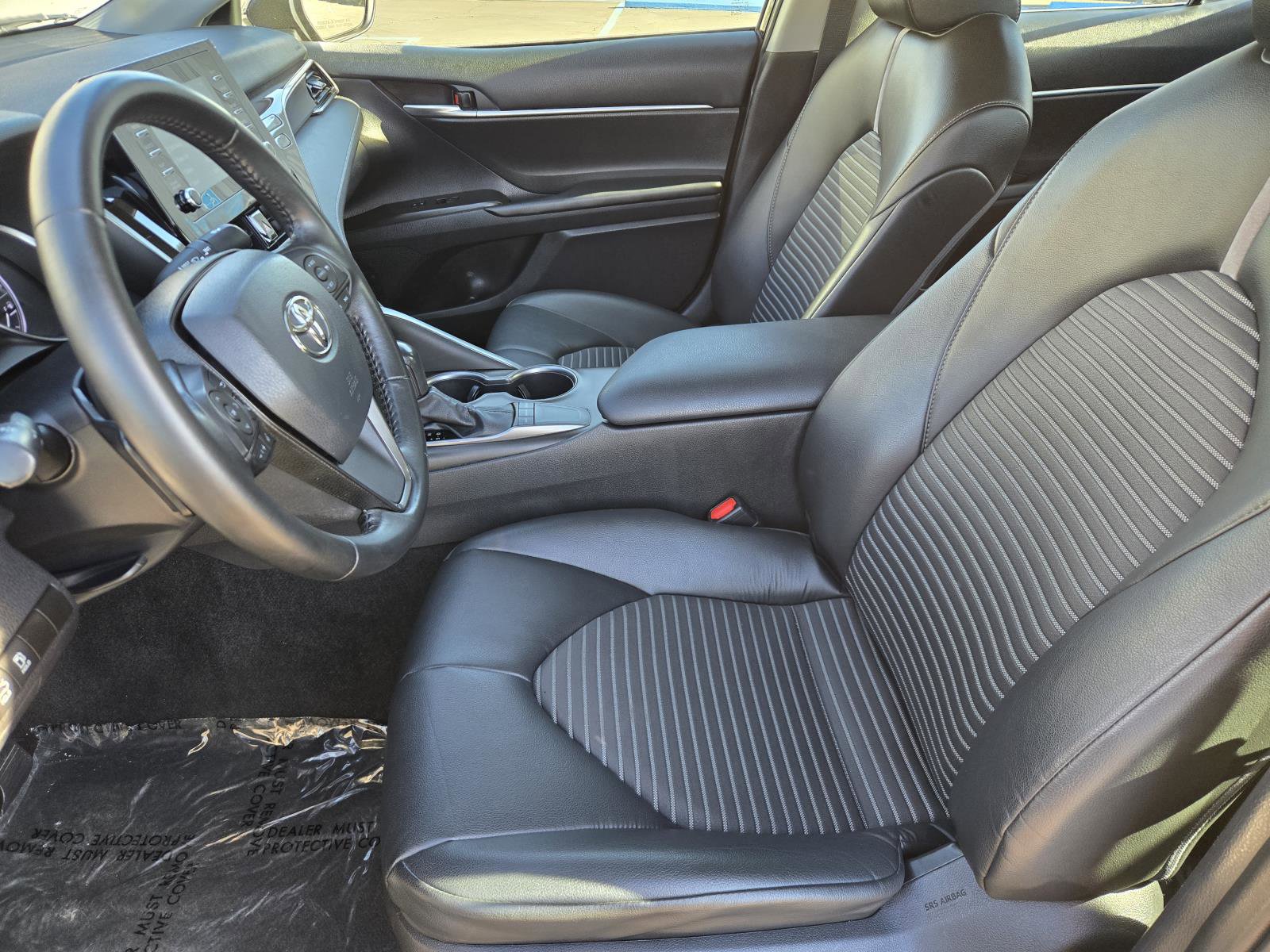 Used 2023 Toyota Camry SE FWD image 21