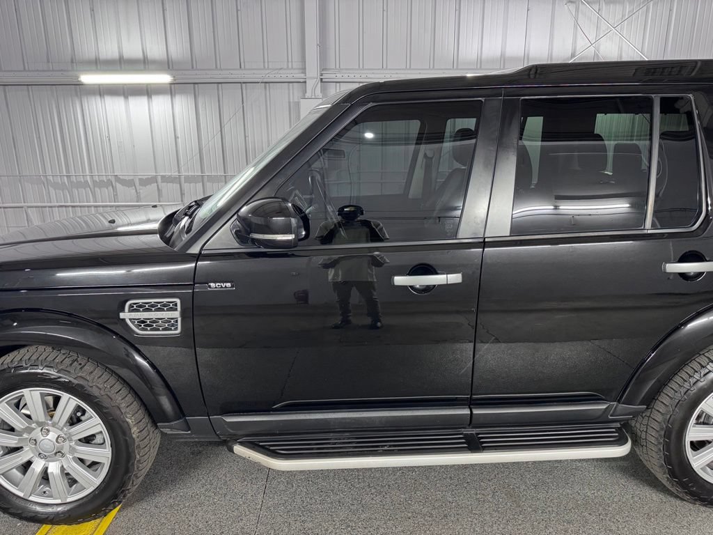 Used 2016 Land Rover LR4 AWD/4WD image 17