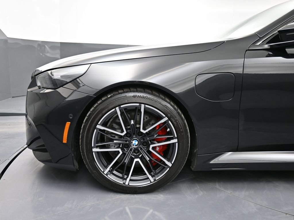 Used 2025 BMW M5 Touring image 12