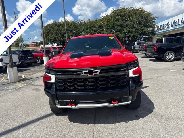 Used 2023 Chevrolet Silverado 1500 ZR2 w/ Technology Package AWD/4WD image 8
