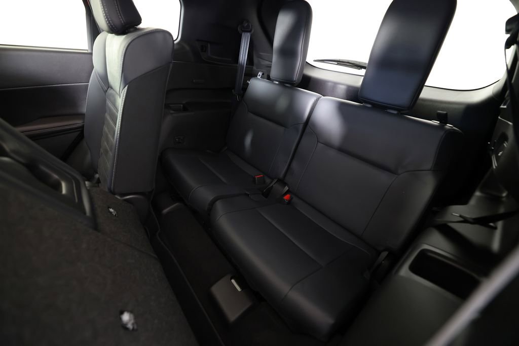 Used 2025 Mitsubishi Outlander SE image 15