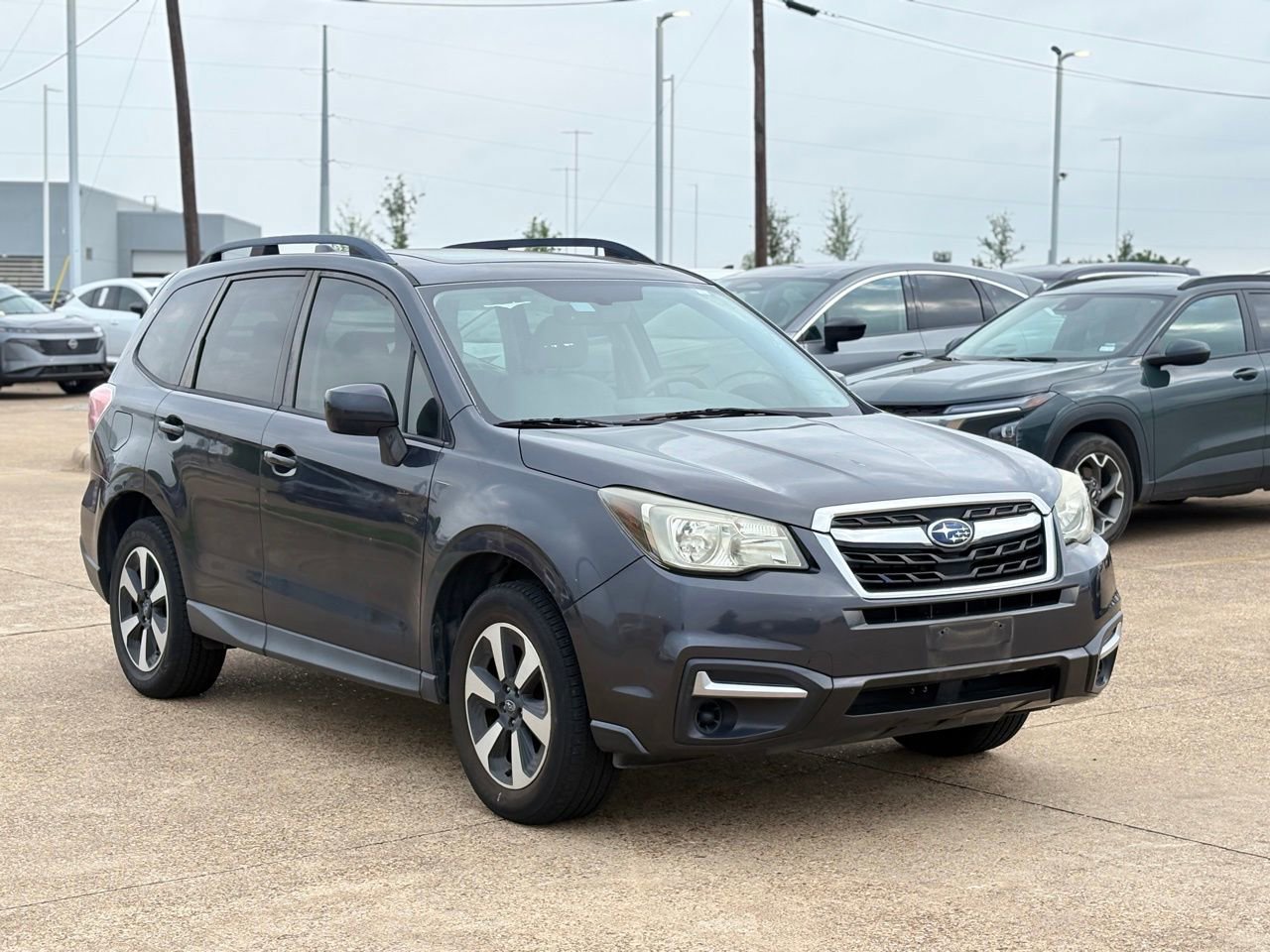 Used 2017 Subaru Forester 2.5i Premium AWD/4WD image 3