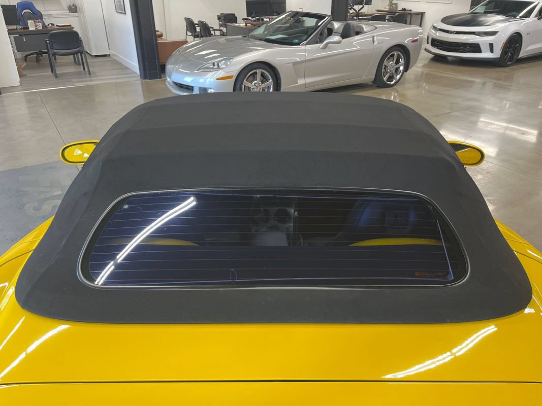 Used 2007 Chevrolet Corvette Convertible w/ Preferred Equipment Group RWD image 33