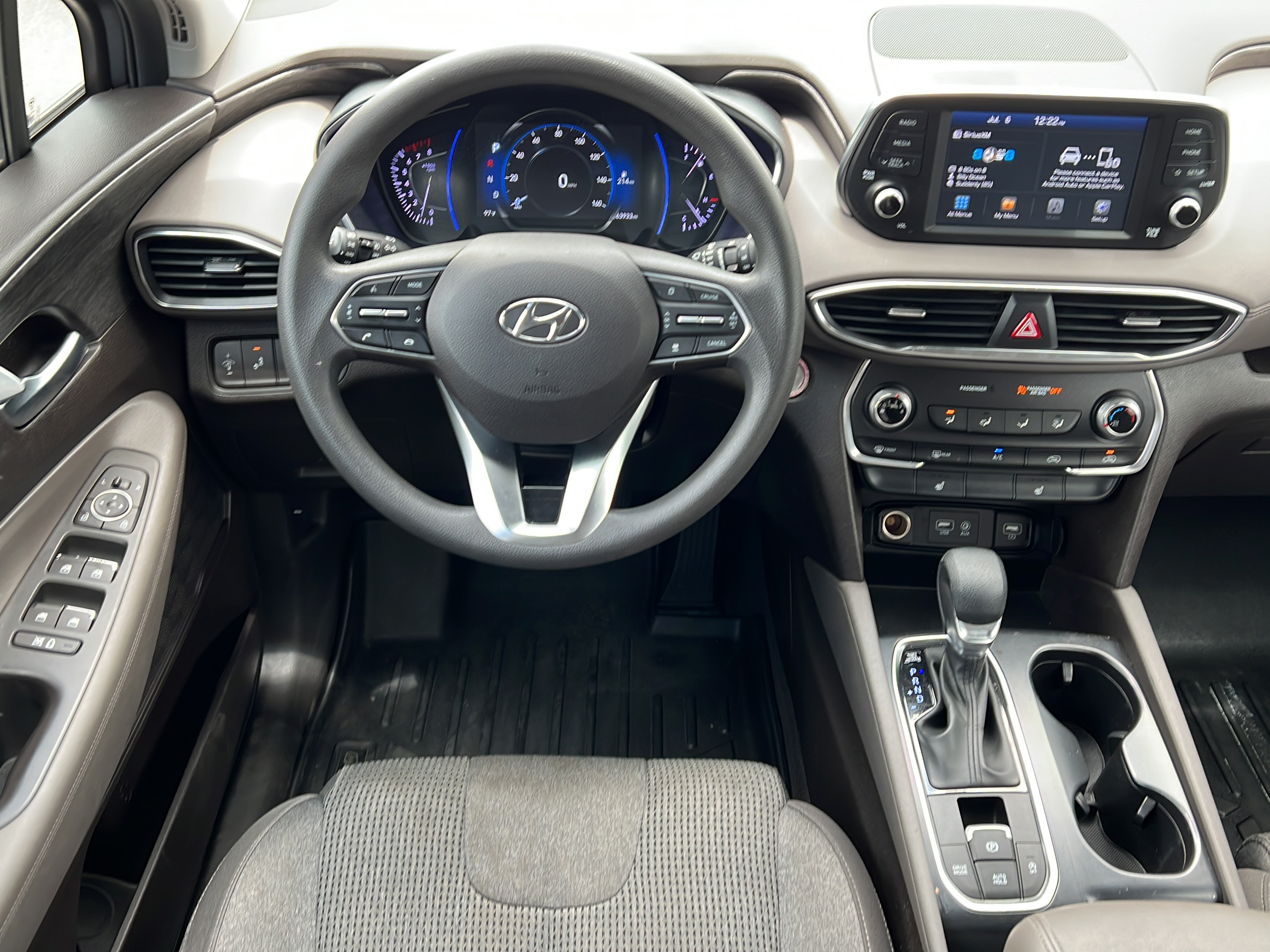 Used 2019 Hyundai Santa Fe SEL FWD image 12