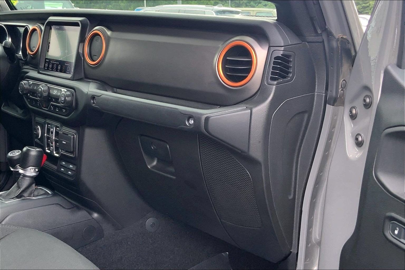 Used 2021 Jeep Gladiator Sport AWD/4WD image 15