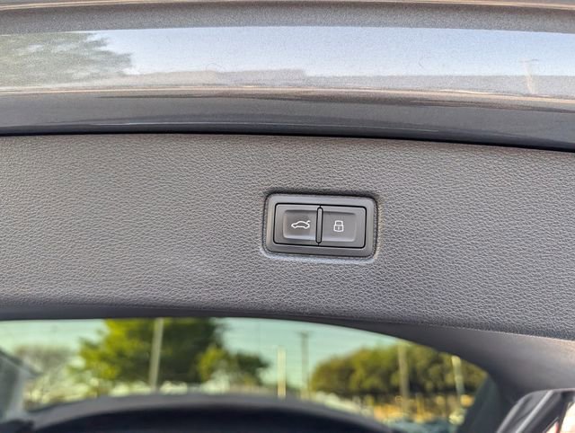 Used 2021 Audi Q7 2.0T Premium w/ Convenience Package image 29