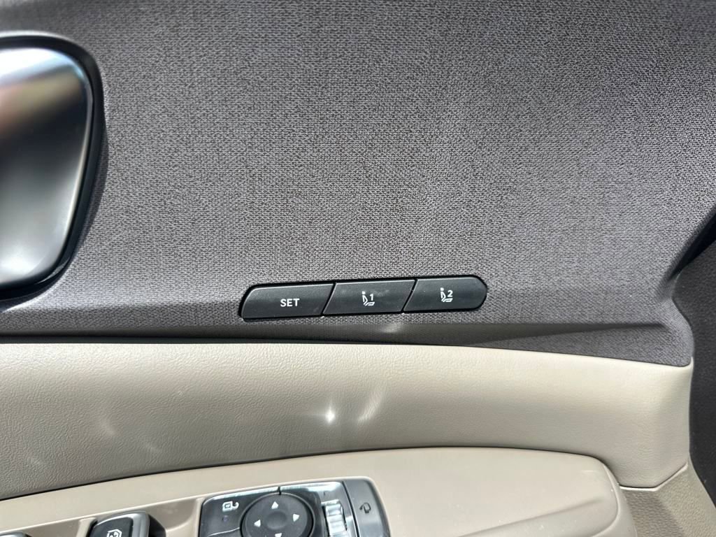 New 2025 Kia Carnival EX image 12