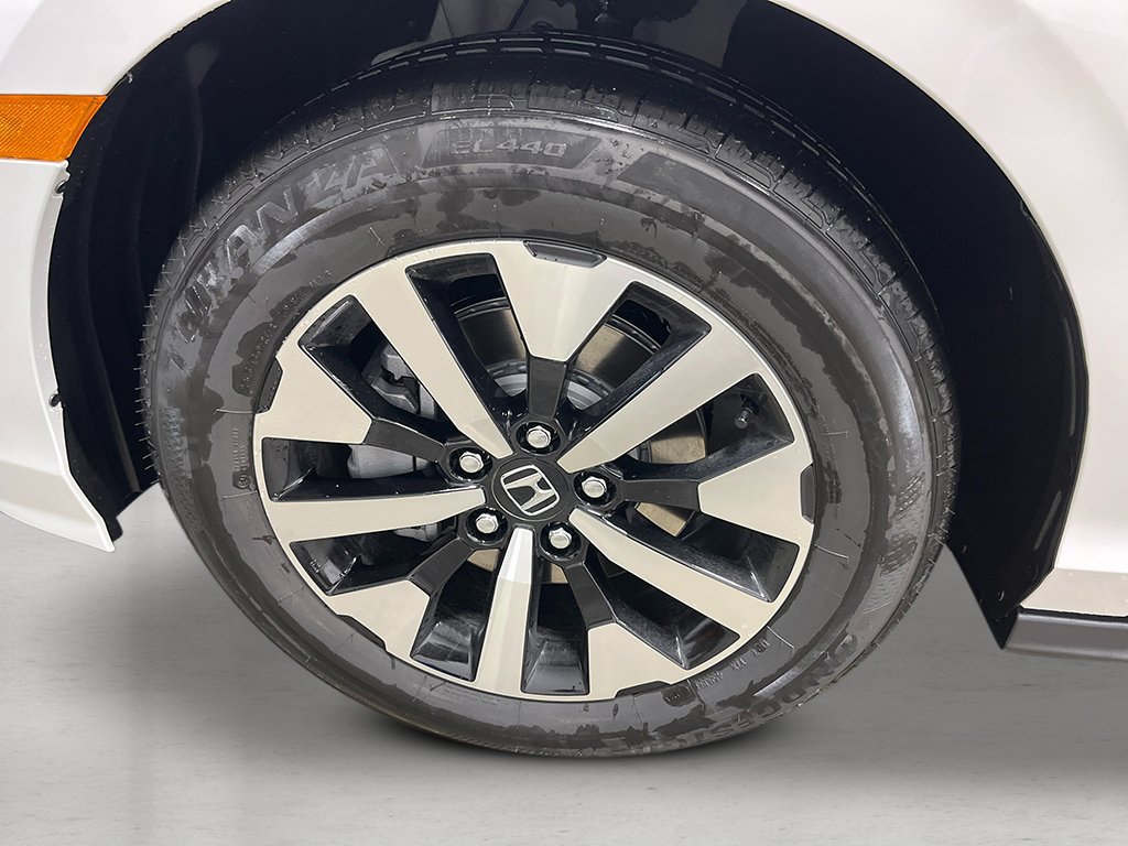 Certified 2026 Honda Odyssey EX-L image 12