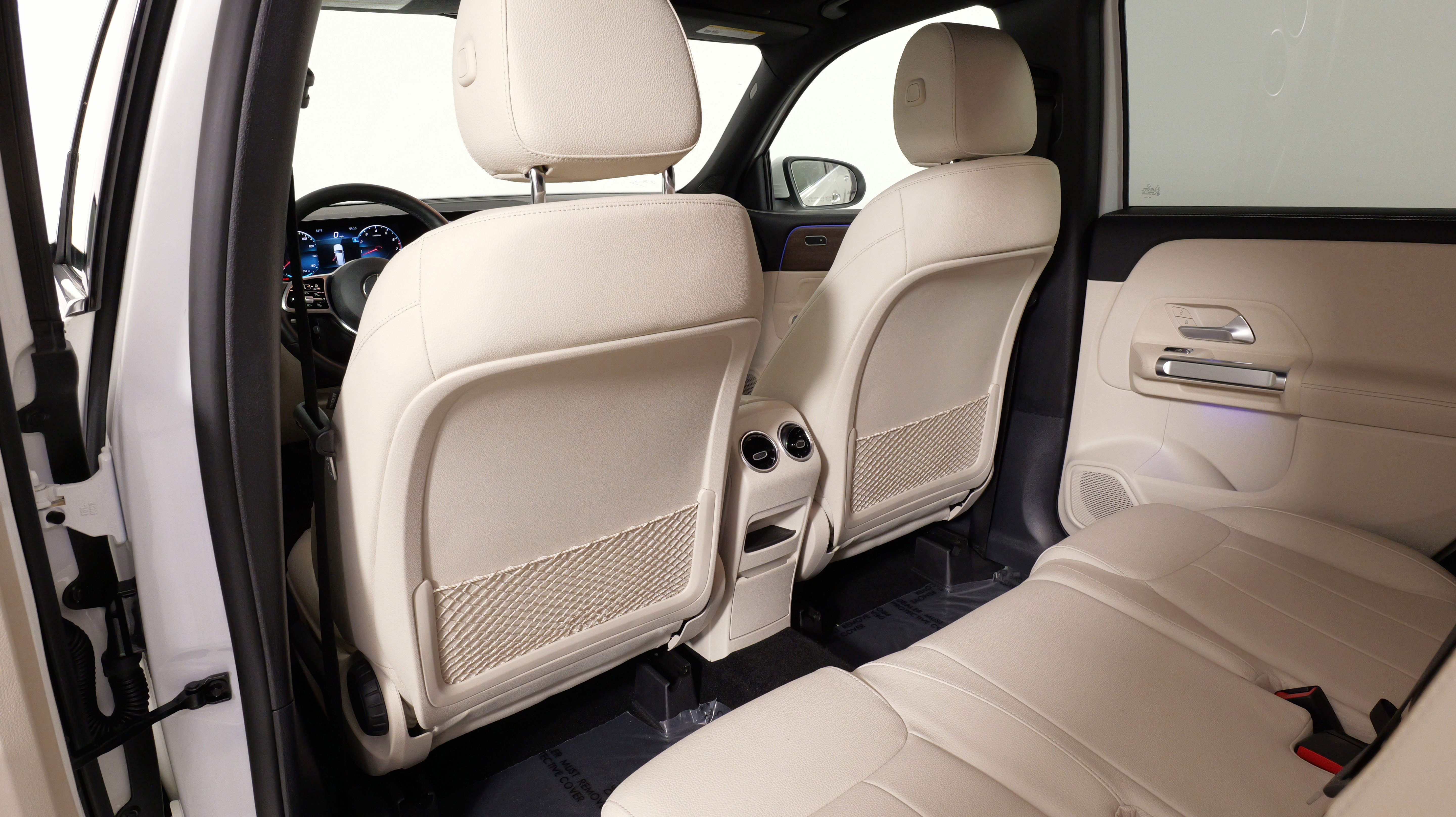 Used 2022 Mercedes-Benz GLB 250 4MATIC image 36