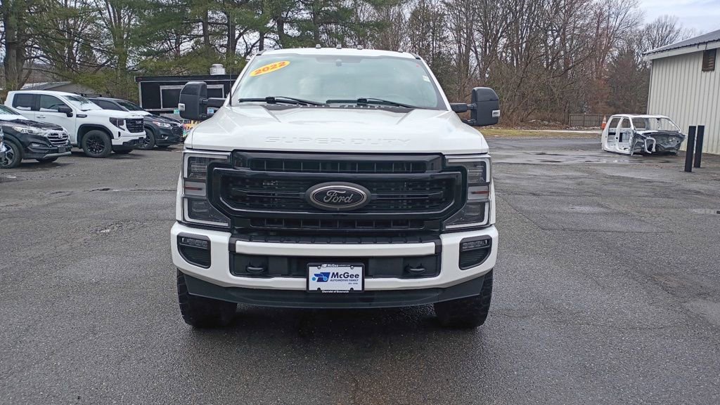 Used 2022 Ford F350 Lariat w/ Black Appearance Package image 2
