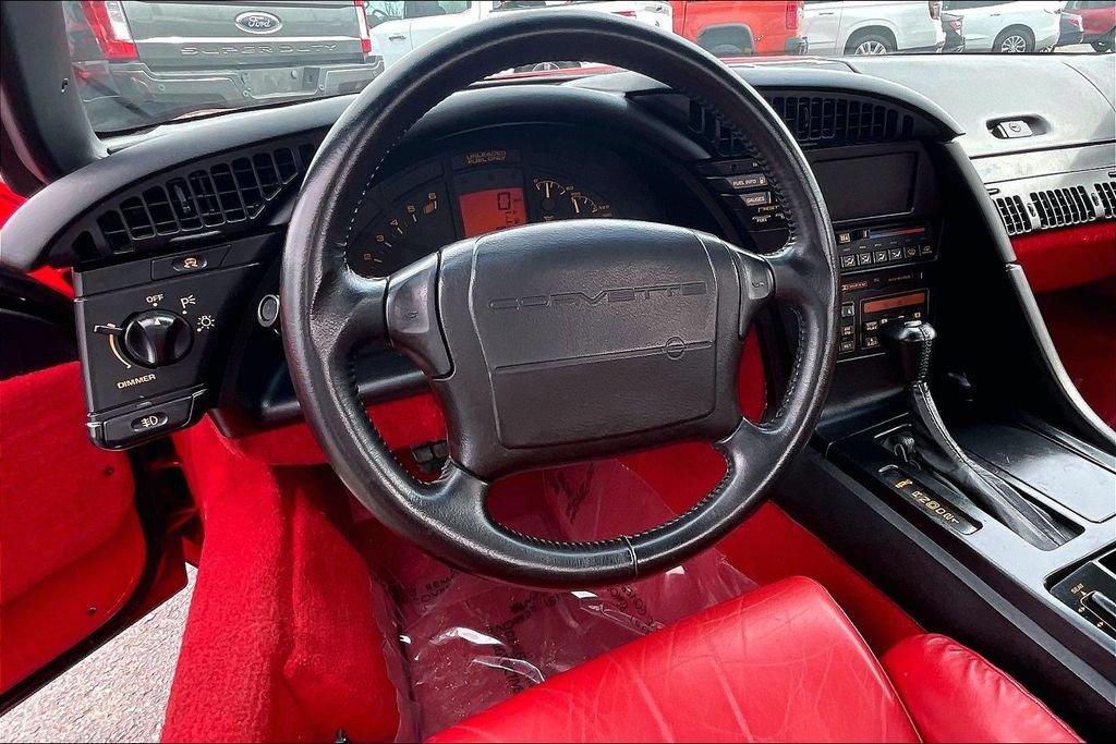 Used 1992 Chevrolet Corvette Convertible RWD image 10