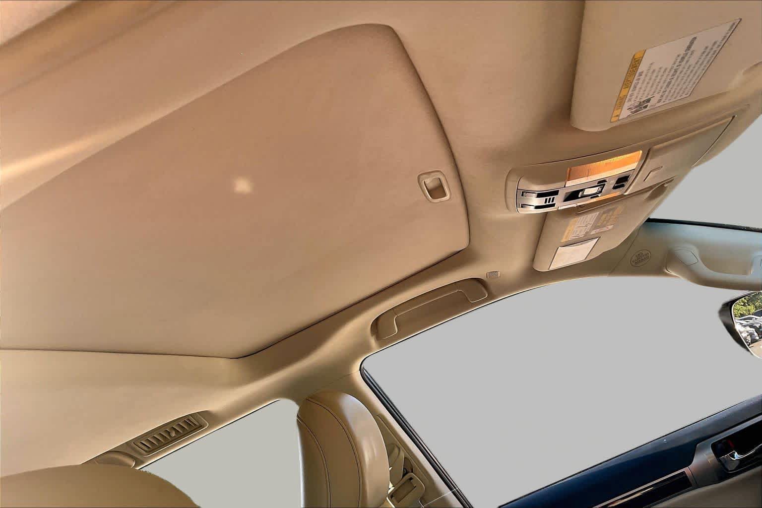 Used 2022 Lexus GX 460 Luxury w/ Sport Design Package AWD/4WD image 14