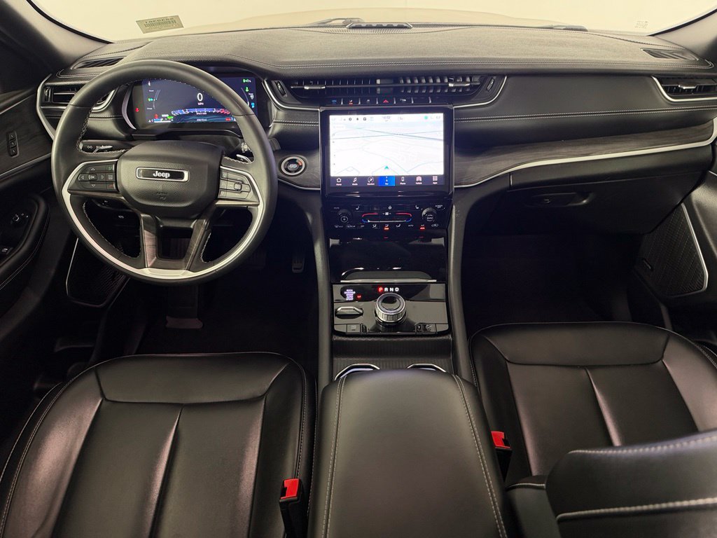 Used 2024 Jeep Grand Cherokee Limited 4xe AWD/4WD image 13