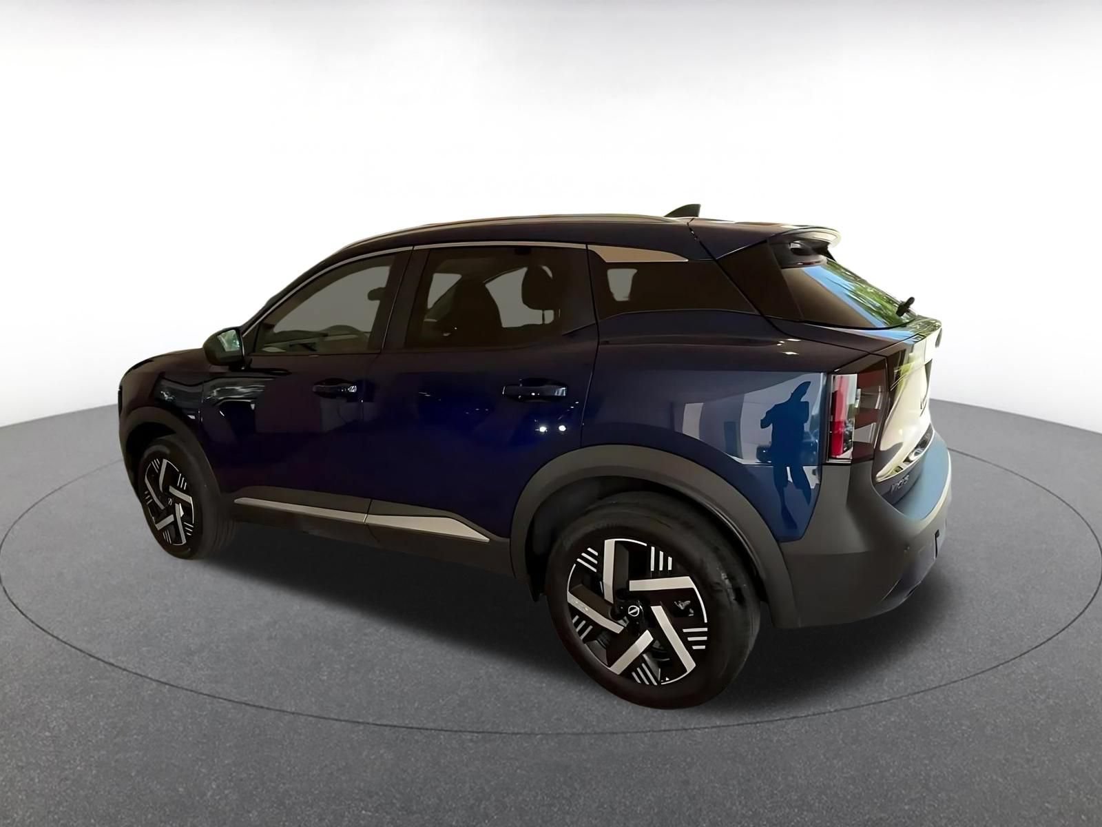 Used 2026 Nissan Kicks SV w/ Cold Weather Package FWD image 10