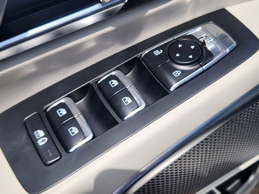 New 2025 Kia Telluride SX w/ SX Captain's Chair Package image 8