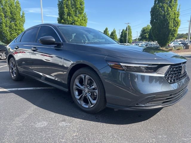 Certified 2023 Honda Accord EX image 3