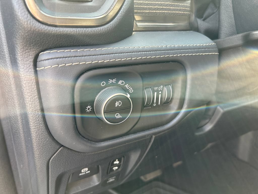 Used 2021 RAM 1500 Limited AWD/4WD image 27