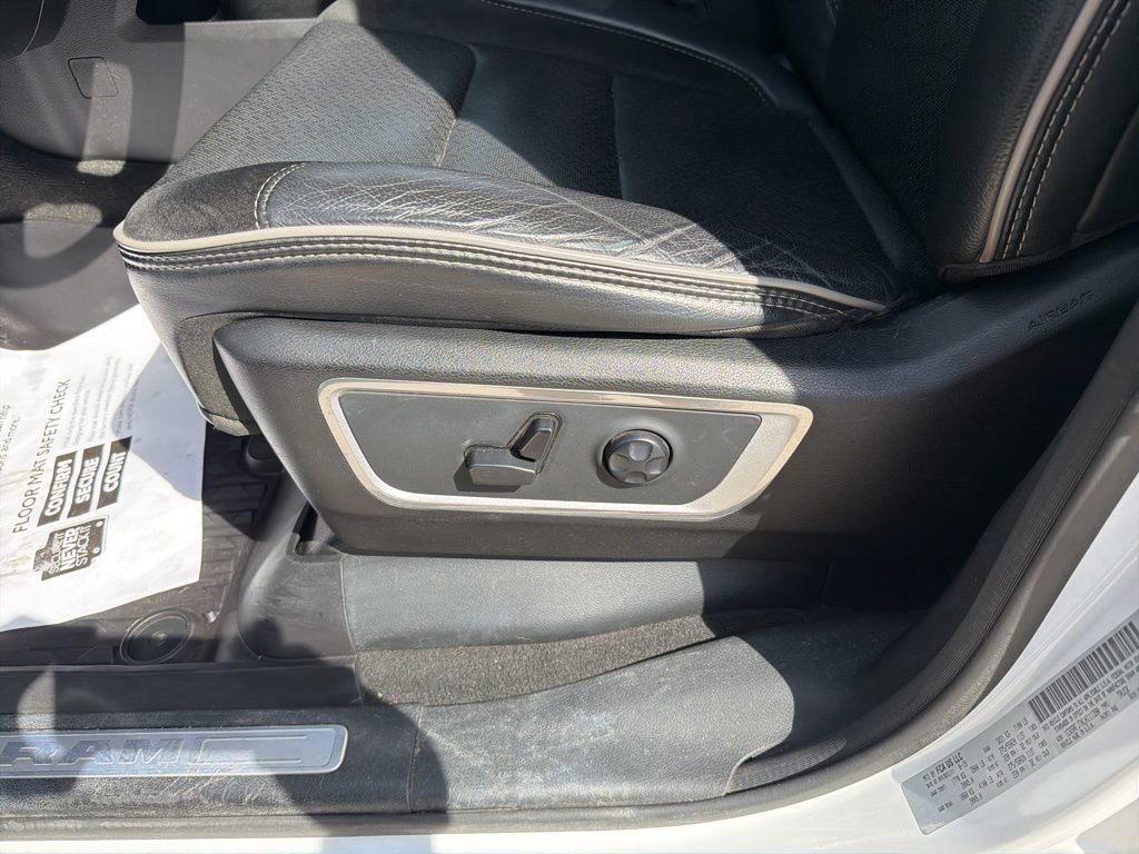 Used 2020 RAM 1500 Laramie w/ Sport Appearance Package image 13