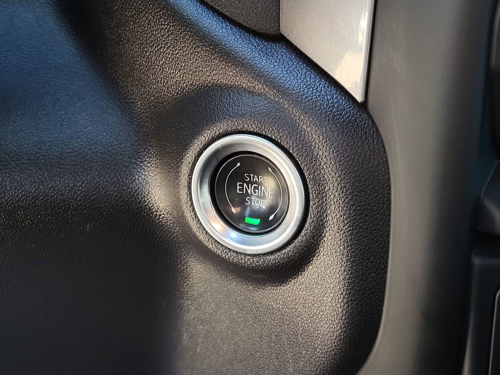 Used 2025 GMC Sierra 1500 Pro w/ Pro Value Package image 16