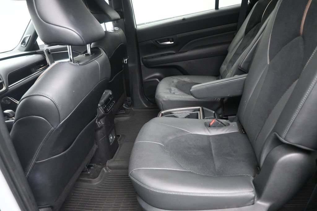 Used 2024 Toyota Grand Highlander AWD Hybrid image 15