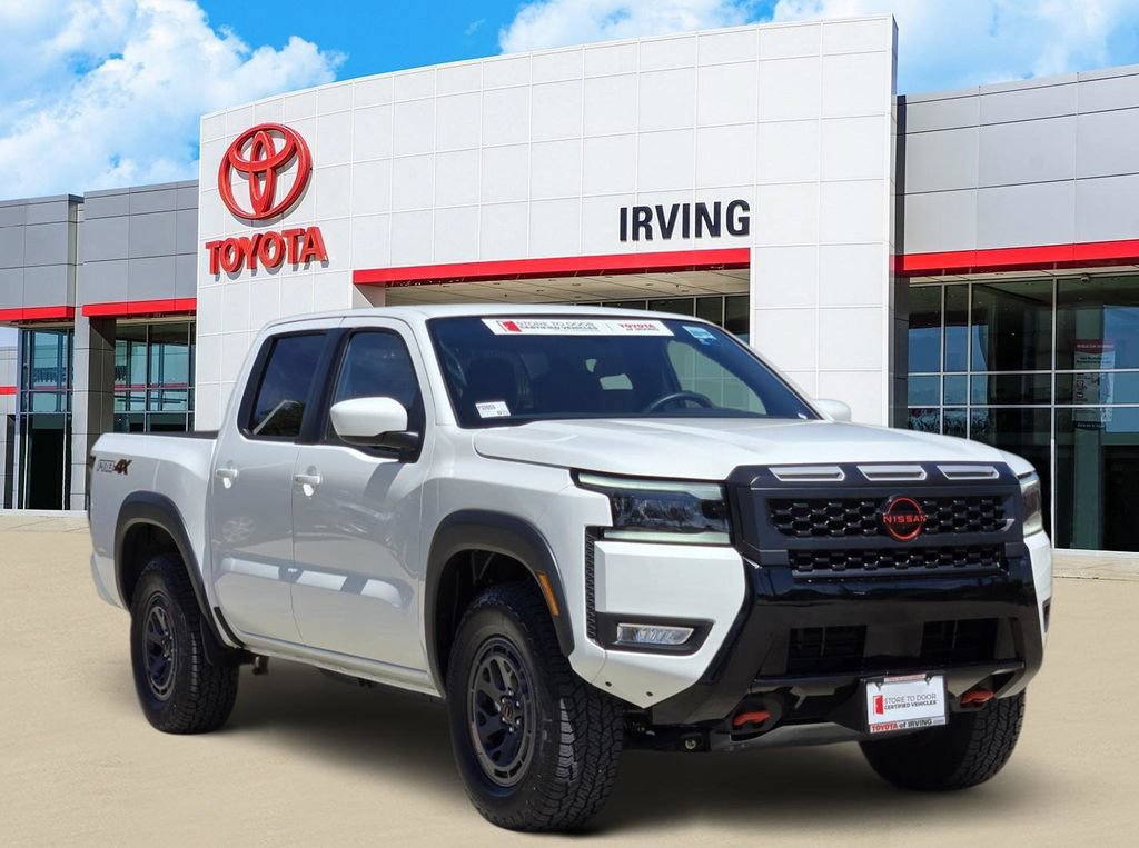 Used 2026 Nissan Frontier PRO-4X AWD/4WD image 2