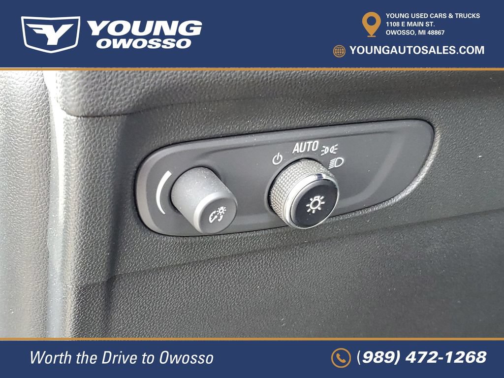 Used 2023 Buick Envision Essence AWD/4WD image 10