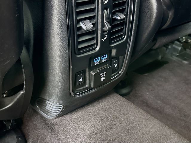 Used 2018 Jeep Grand Cherokee Limited AWD/4WD image 25