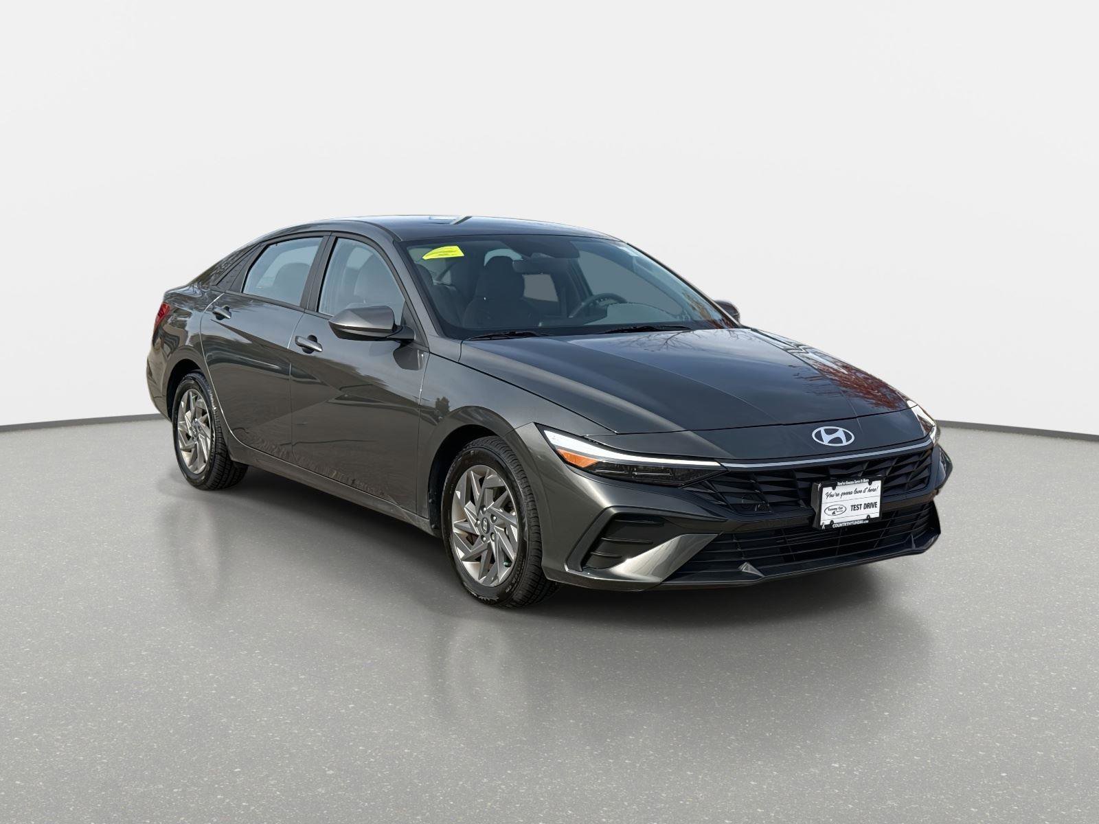 Certified 2024 Hyundai Elantra SEL image 3