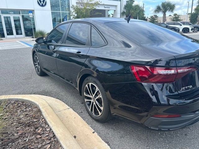 Certified 2024 Volkswagen Jetta Sport FWD image 6