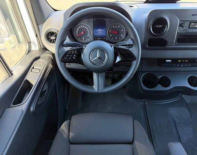 Used 2026 Mercedes-Benz Sprinter 2500 image 13