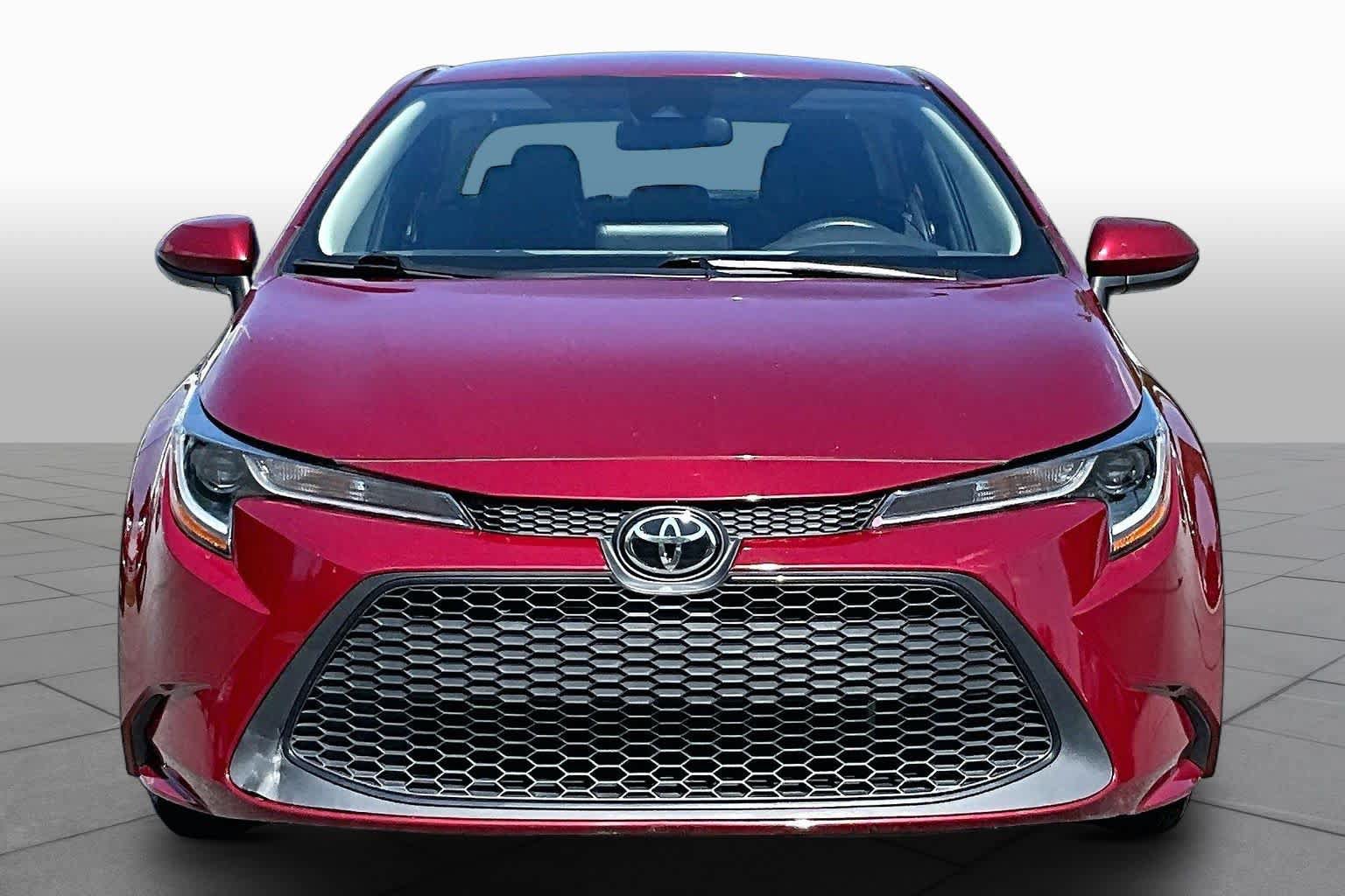 Used 2022 Toyota Corolla LE w/ LE Convenience Package FWD image 4