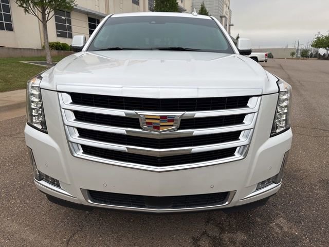Used 2020 Cadillac Escalade ESV Premium Luxury AWD/4WD image 2