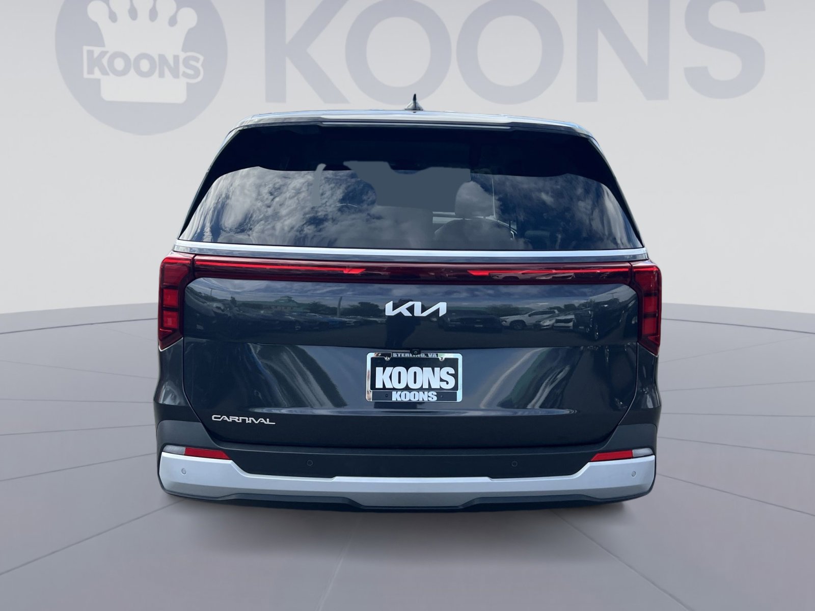 Used 2025 Kia Carnival FWD image 15