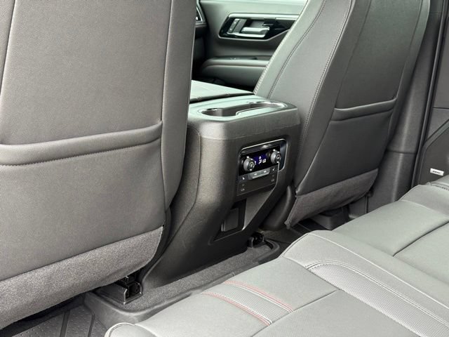 Used 2025 Chevrolet Suburban RST w/ Comfort Package RWD image 27