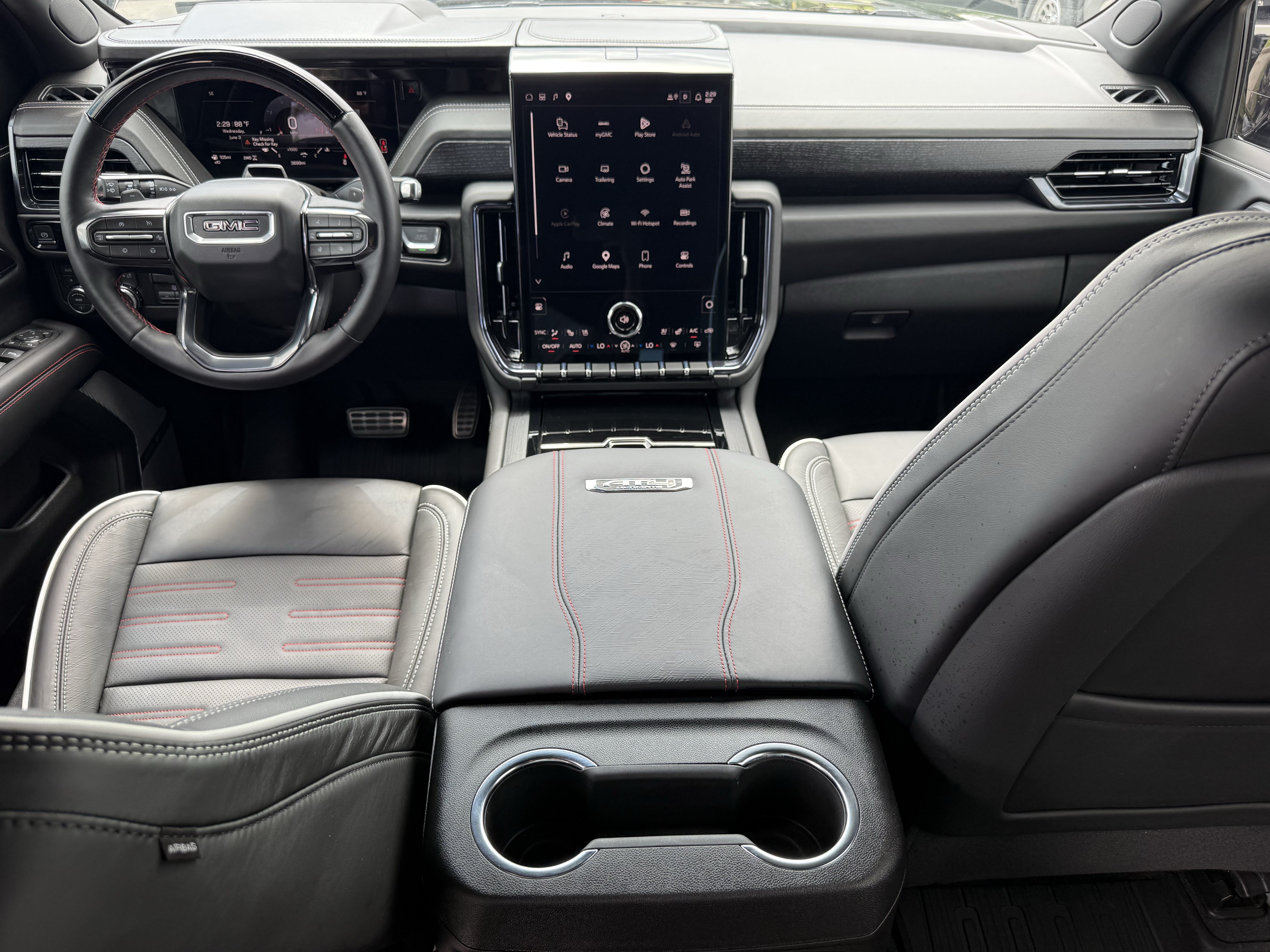 Used 2026 GMC Yukon AT4 Ultimate w/ LPO, Floor Liner Package AWD/4WD image 13