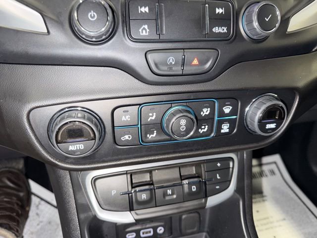 Used 2023 GMC Terrain SLE w/ Driver Convenience Package image 26