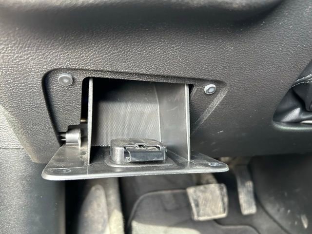 Used 2019 Jeep Cherokee Limited image 30