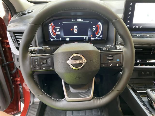 Used 2025 Nissan Rogue SL FWD image 32