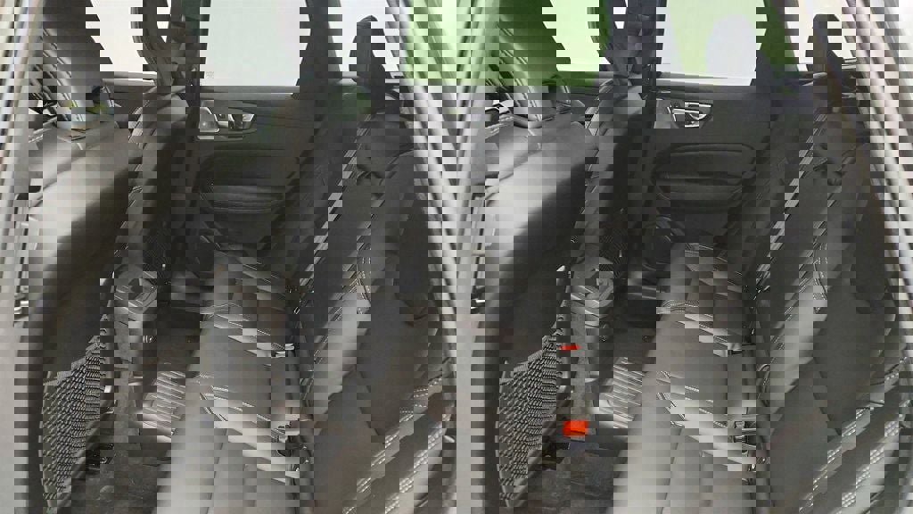 Used 2022 Volvo XC60 T8 Inscription w/ Advanced Package image 22