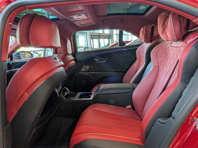 Used 2023 Bentley Flying Spur Azure image 10
