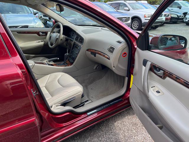 Used 2006 Volvo V70 2.4 FWD image 16