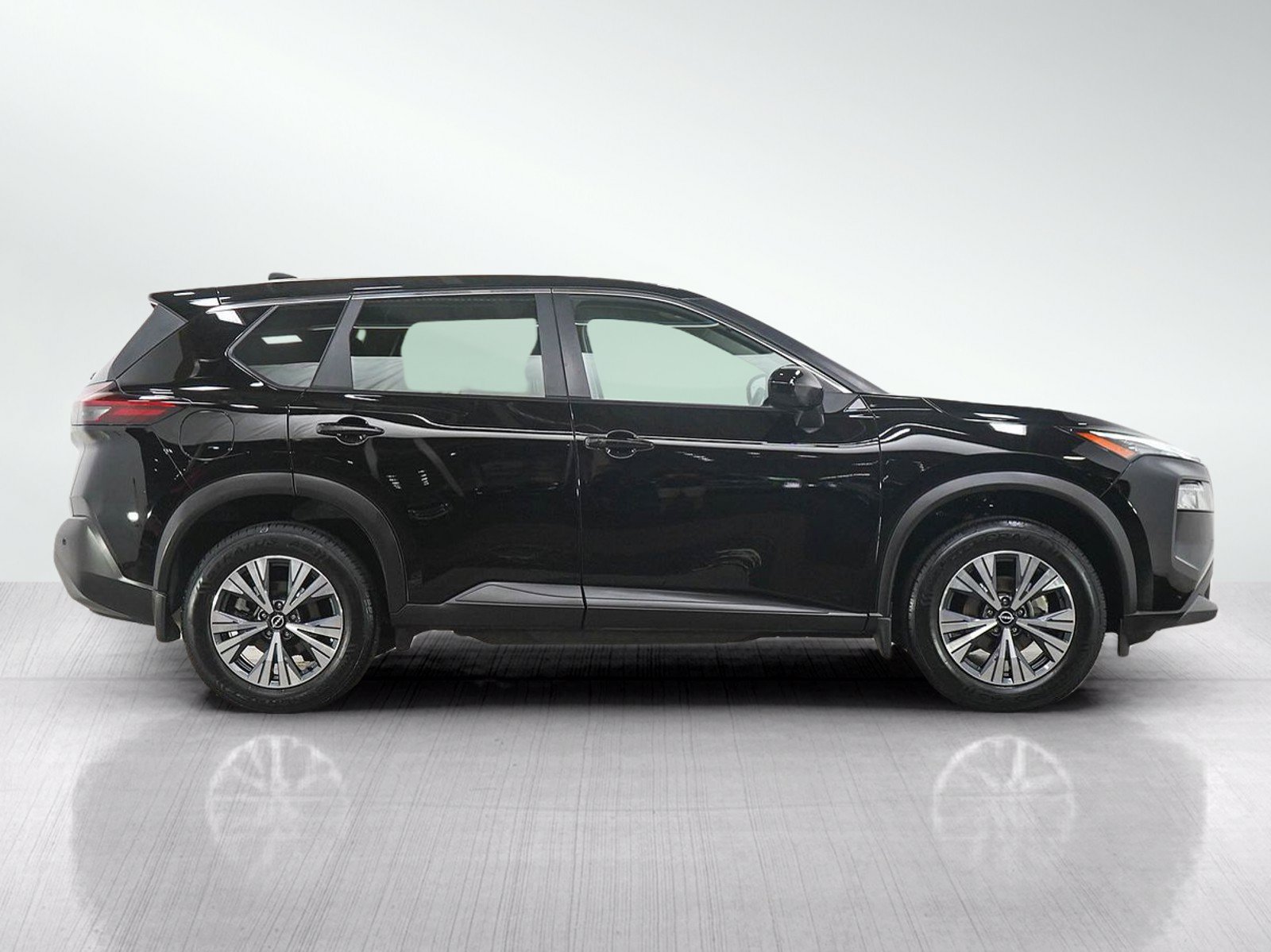 Used 2023 Nissan Rogue SV AWD/4WD image 6