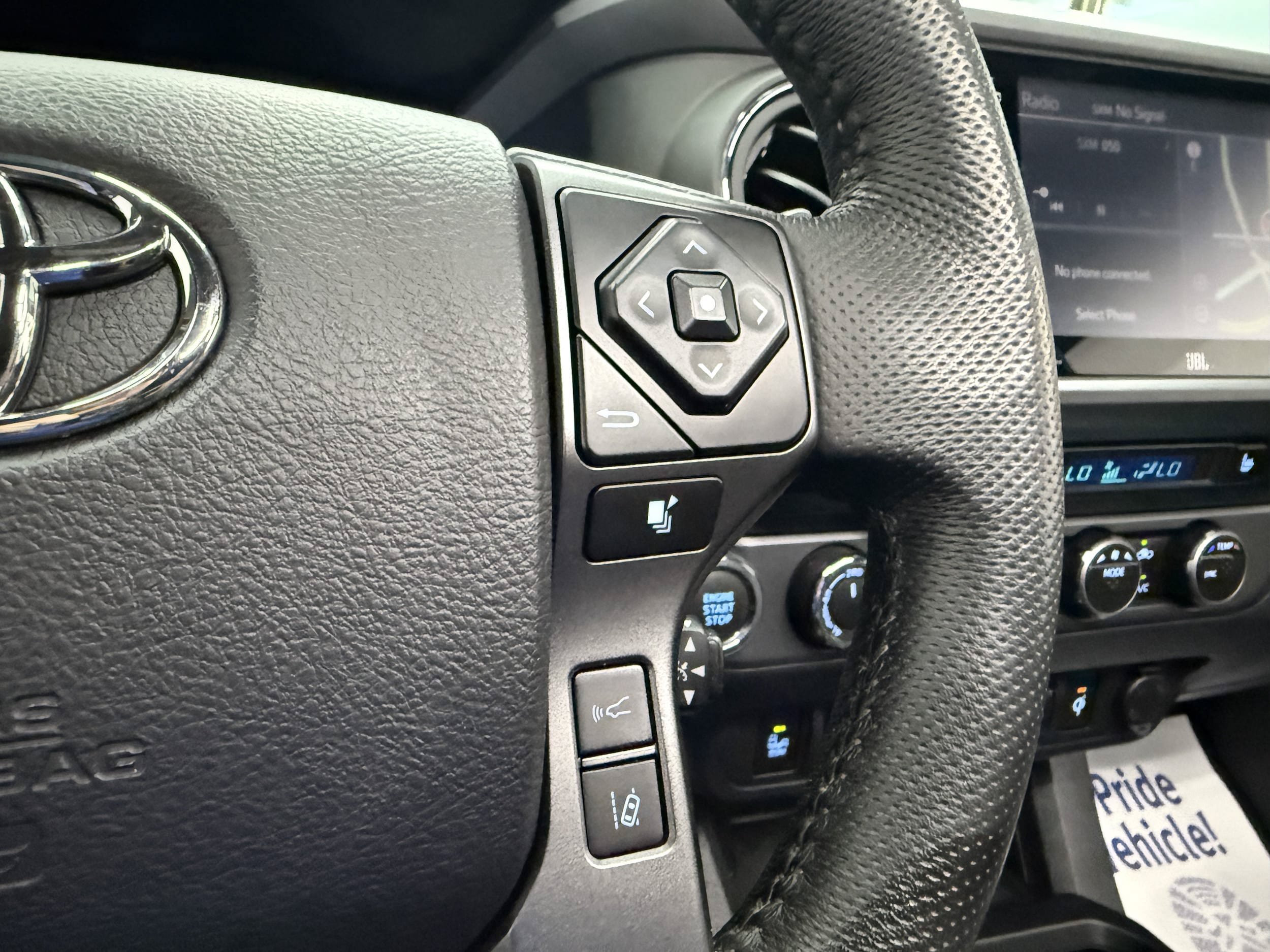 Used 2023 Toyota Tacoma TRD Sport w/ TRD Premium Sport Package AWD/4WD image 14