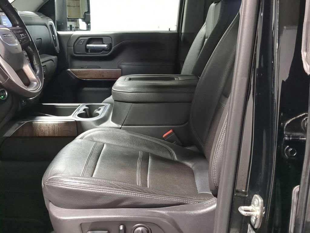 Used 2021 GMC Sierra 2500 Denali w/ Denali Ultimate Package AWD/4WD image 29