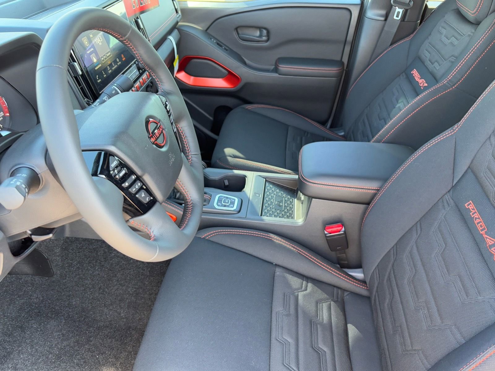 New 2026 Nissan Frontier PRO-4X w/ Pro-4x Convenience Package image 19