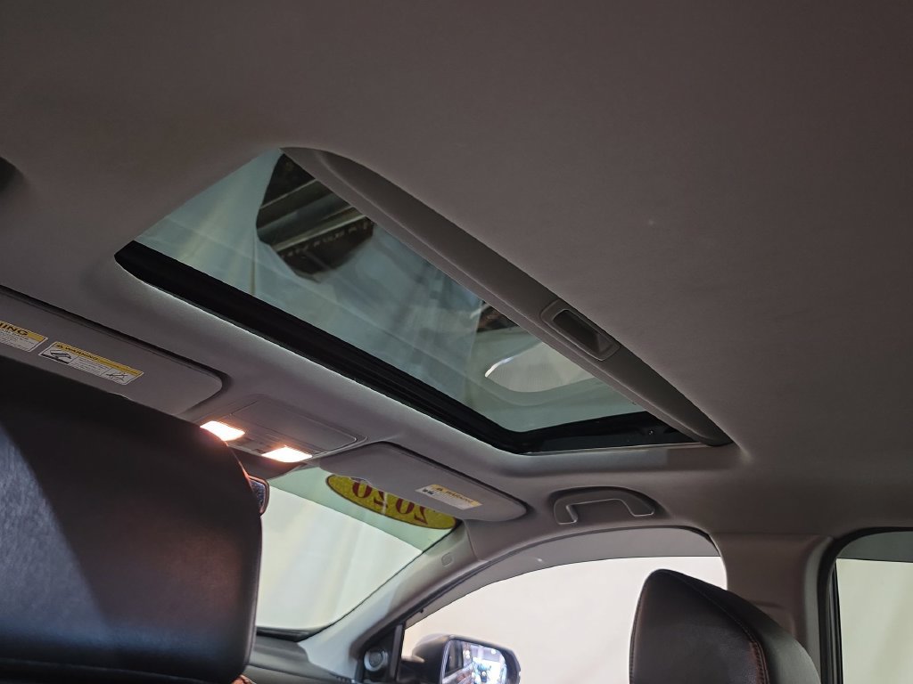 Used 2020 Honda CR-V EX-L image 16