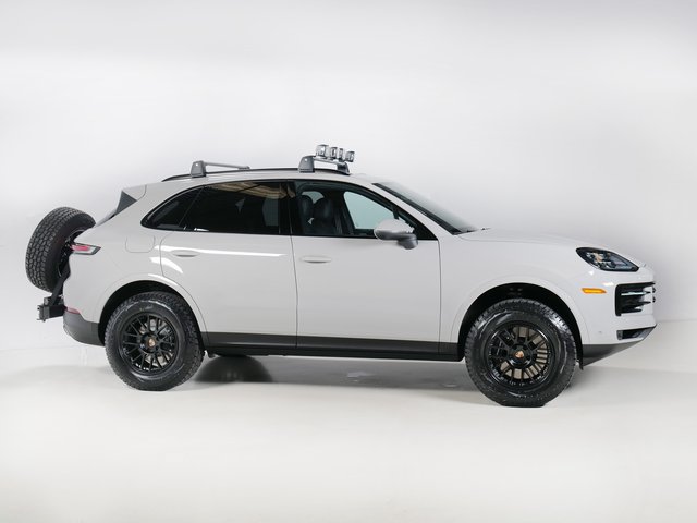 Used 2026 Porsche Cayenne AWD/4WD image 8