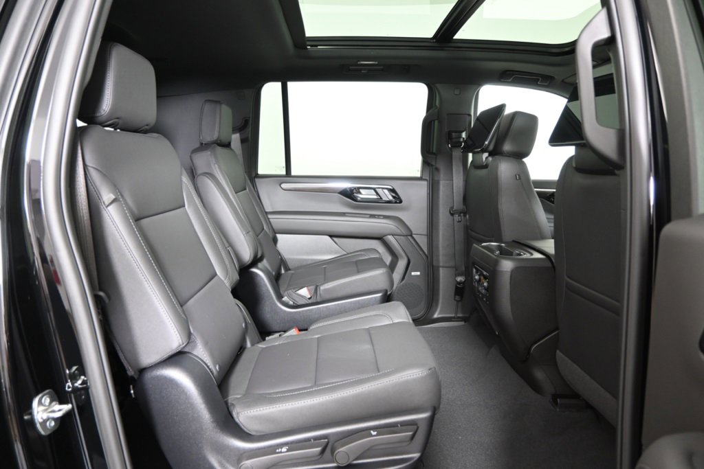 New 2026 Chevrolet Suburban Z71 w/ Z71 Off-Road Package image 16