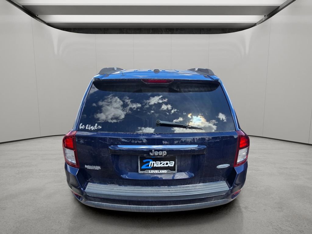 Used 2017 Jeep Compass Latitude FWD image 7